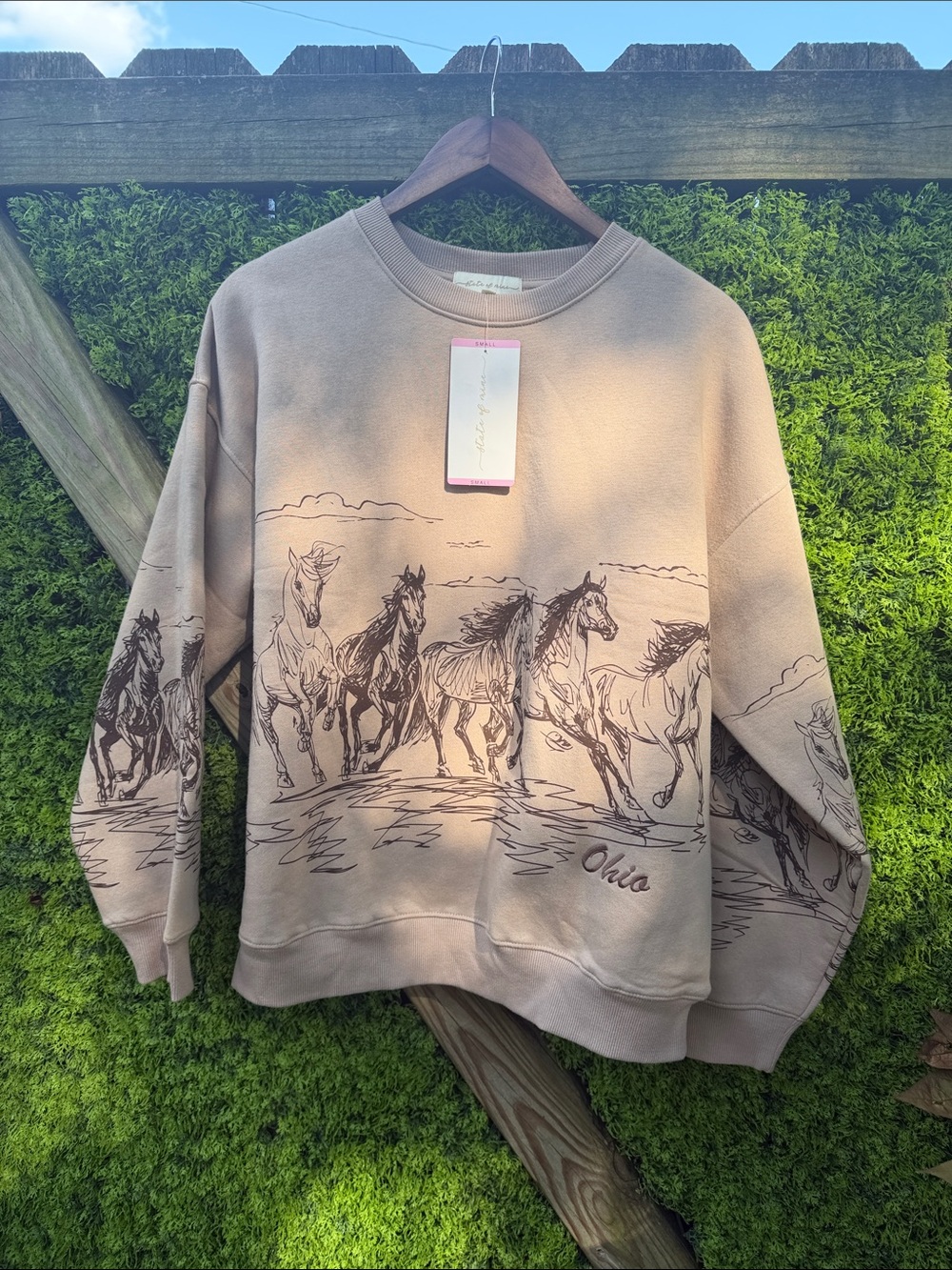 State of Mind Beige Crewneck Sweatshirt with Galloping Horse Graphic NWT